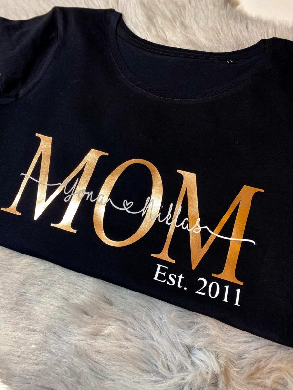 MOM/DAD Shirt