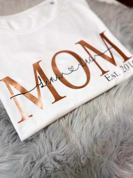 MOM/DAD Shirt