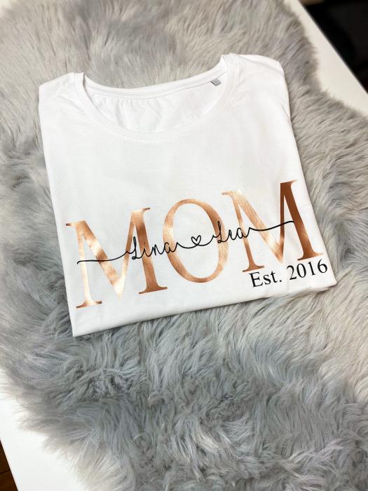 MOM/DAD Shirt